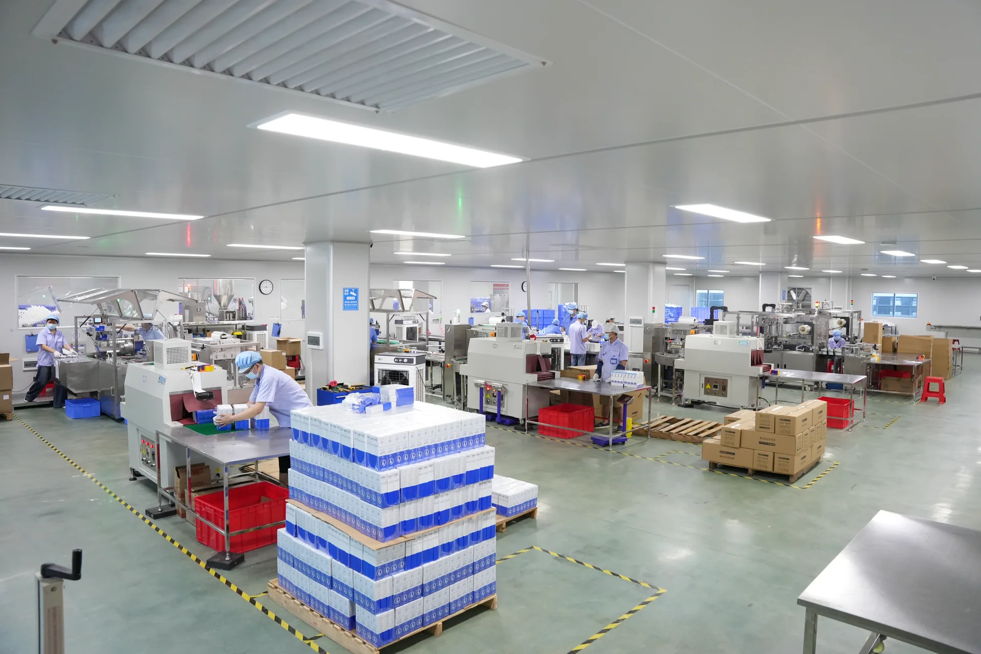 Yajieer toothpaste production and packing workshop